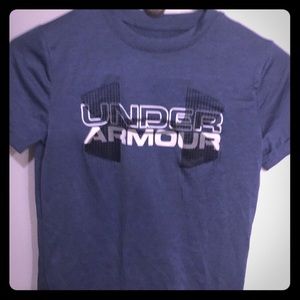 Youth Boys UNDER ARMOUR T-Shirt, EUC